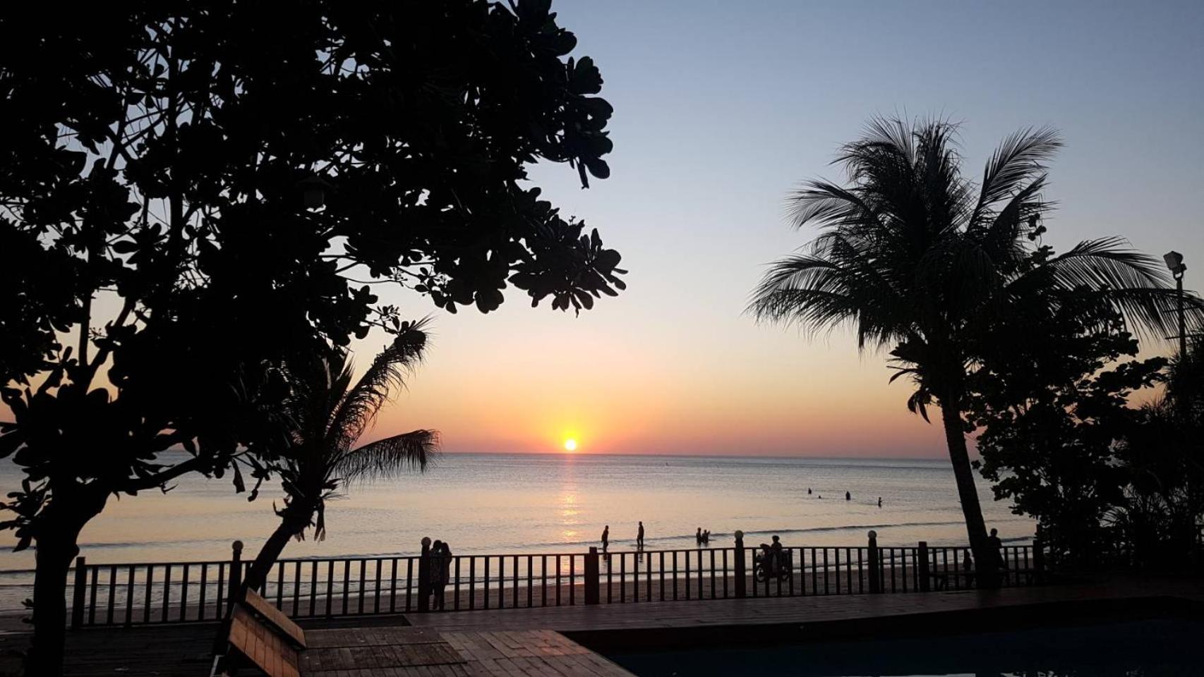 Smile Beach Boutique Resort Chao Lao Beach Exterior photo