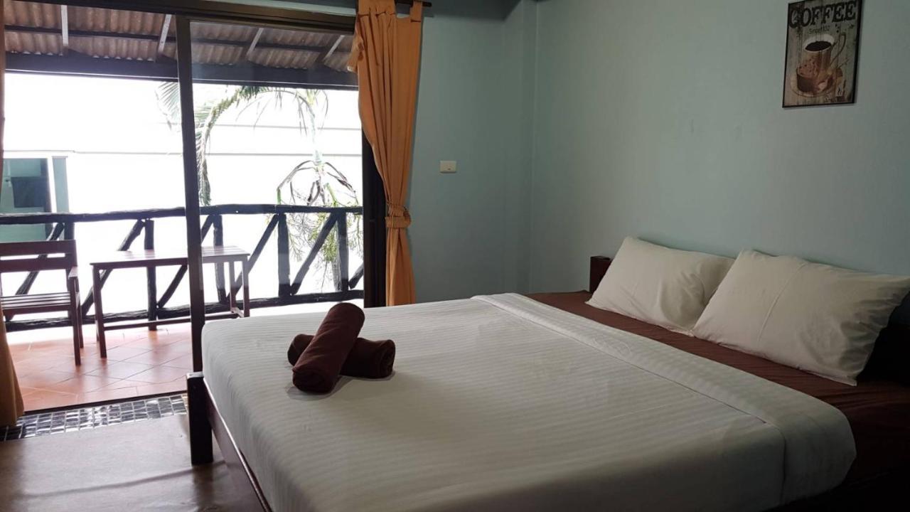 Smile Beach Boutique Resort Chao Lao Beach Exterior photo